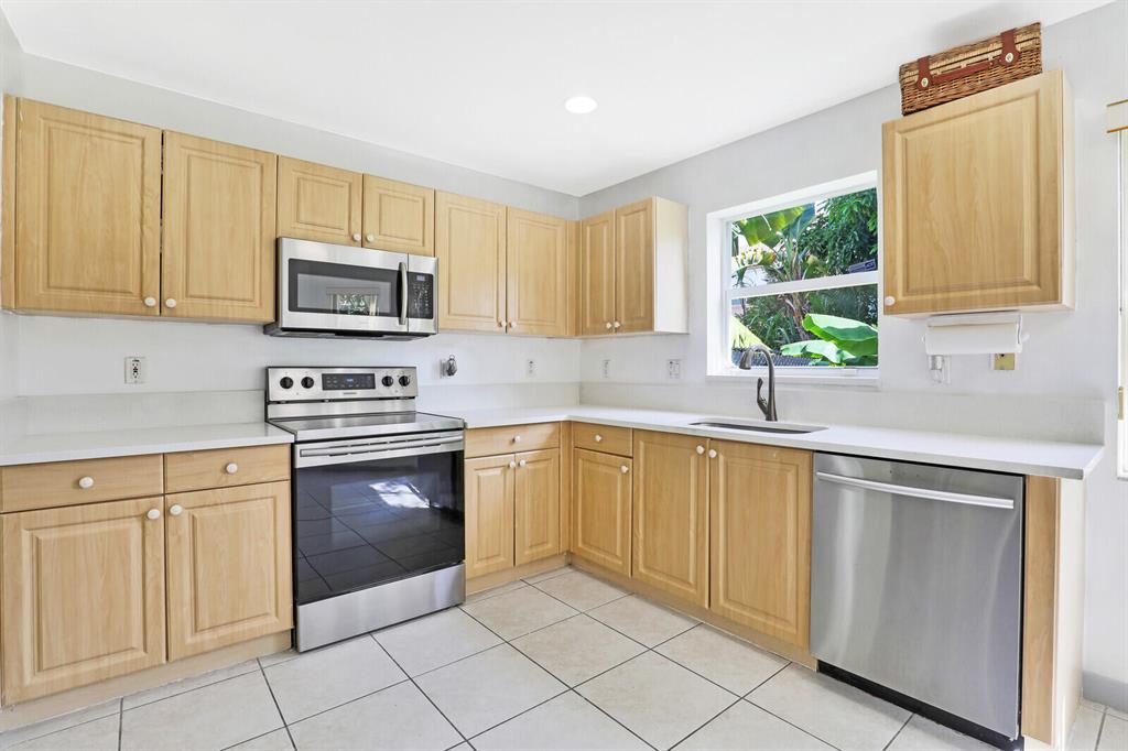 COCONUT POINTE - Residential