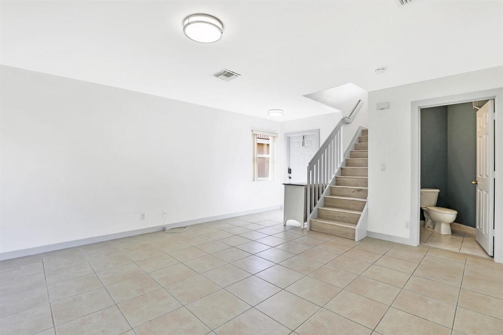 COCONUT POINTE - Residential