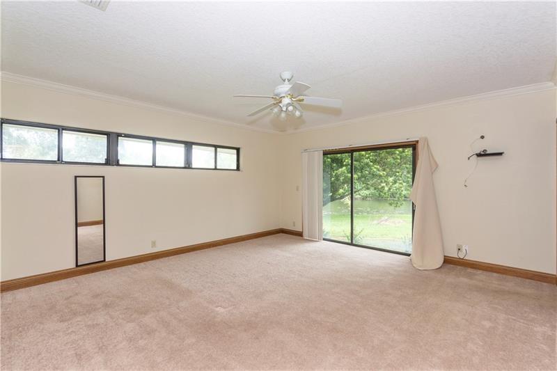 Lexington l of Sherbrooke - Residential Lease