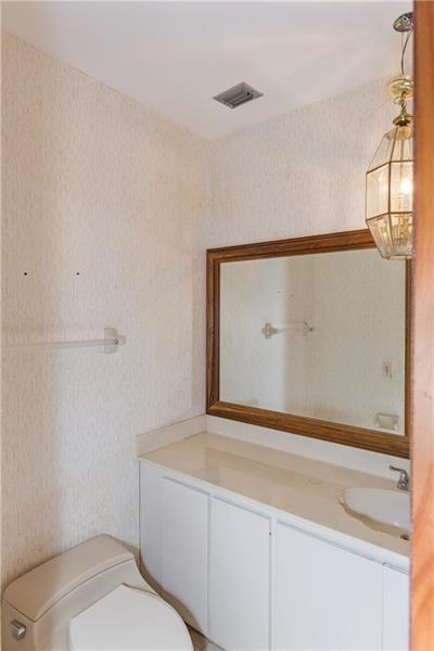 Lexington l of Sherbrooke - Residential Lease