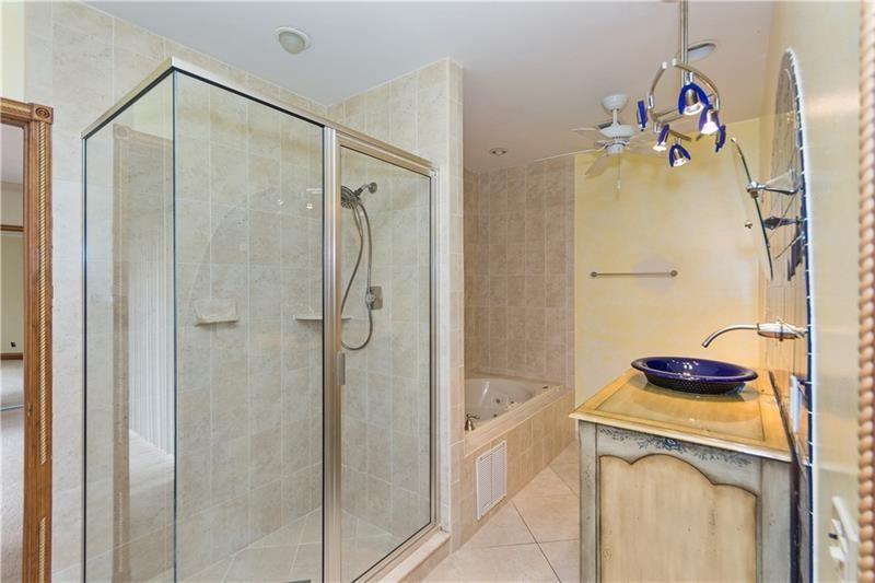 Lexington l of Sherbrooke - Residential Lease