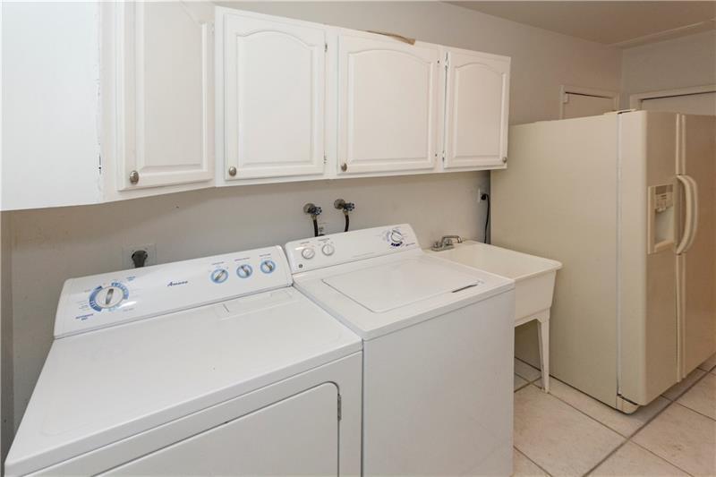 Lexington l of Sherbrooke - Residential Lease