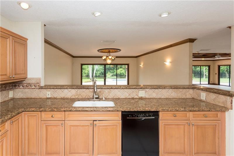 Lexington l of Sherbrooke - Residential Lease