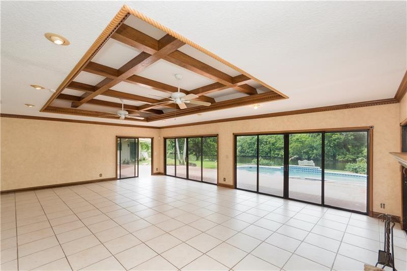 Lexington l of Sherbrooke - Residential Lease