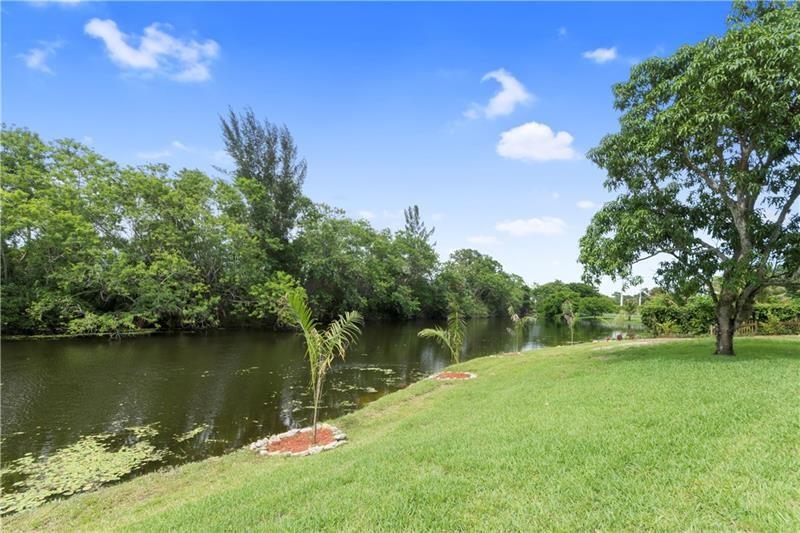 Lexington l of Sherbrooke - Residential Lease