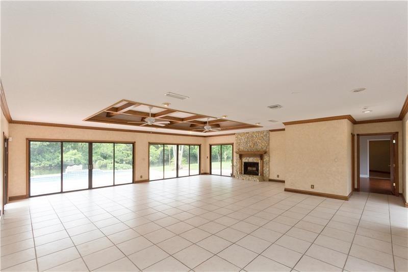 Lexington l of Sherbrooke - Residential Lease