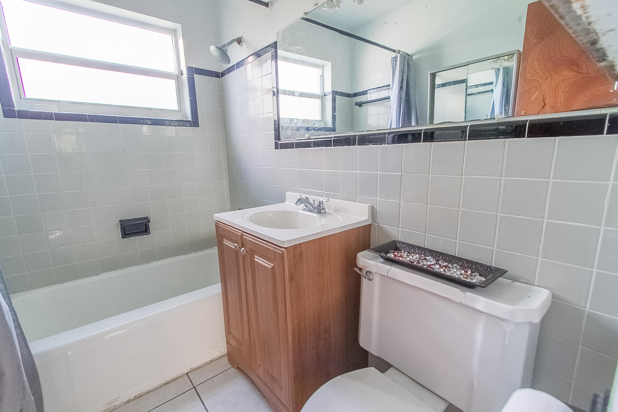 LAKE OSBORNE HEIGHTS - Residential