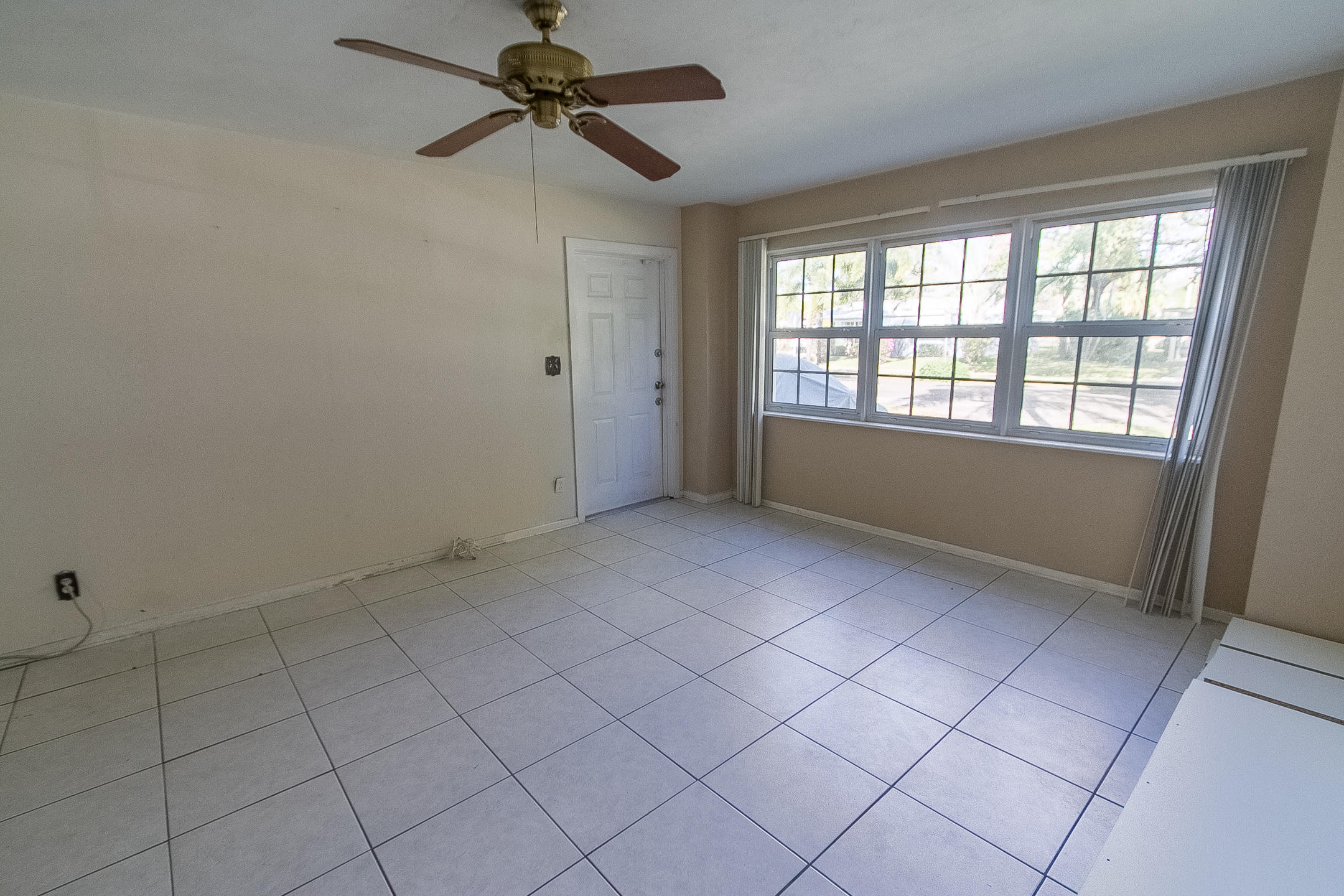 LAKE OSBORNE HEIGHTS - Residential