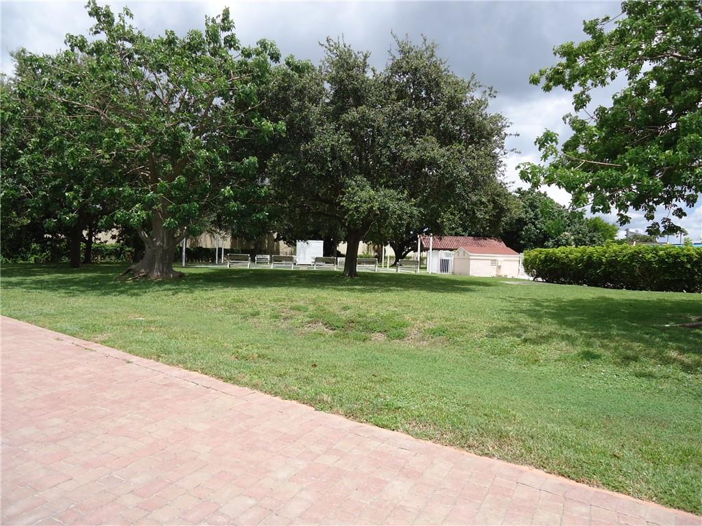 Mainlands Of Tamarac Lake - Residential