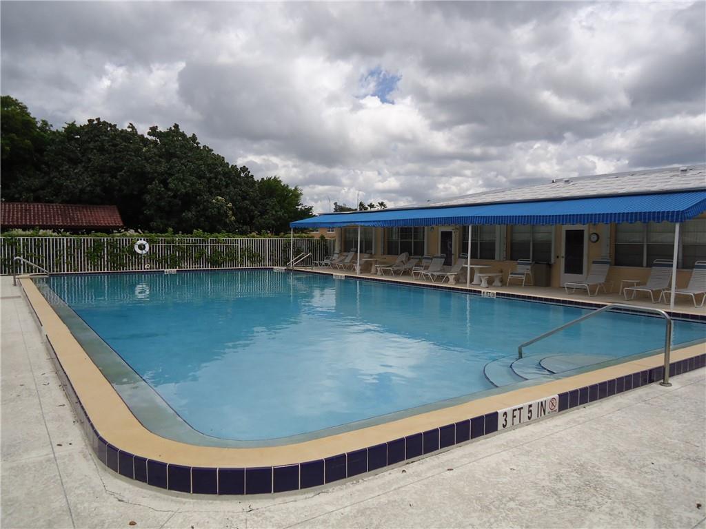 Mainlands Of Tamarac Lake - Residential