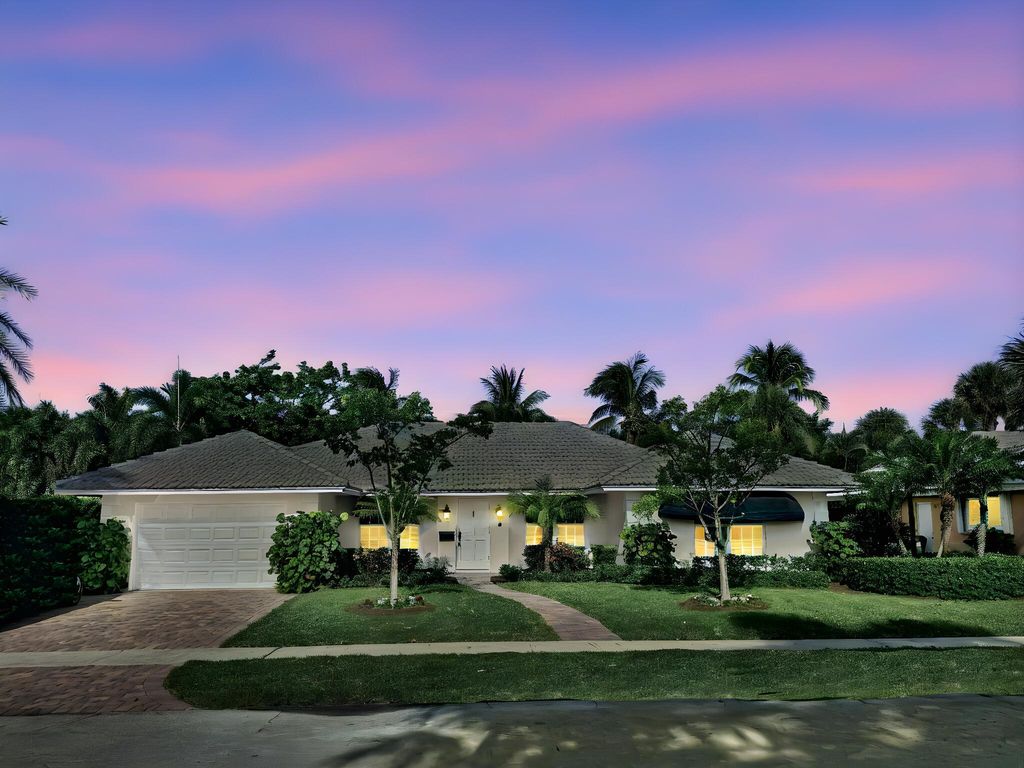 Photo of 984 SW Pepperridge Terrace, Boca Raton, FL 33486 (MLS # R11003440)