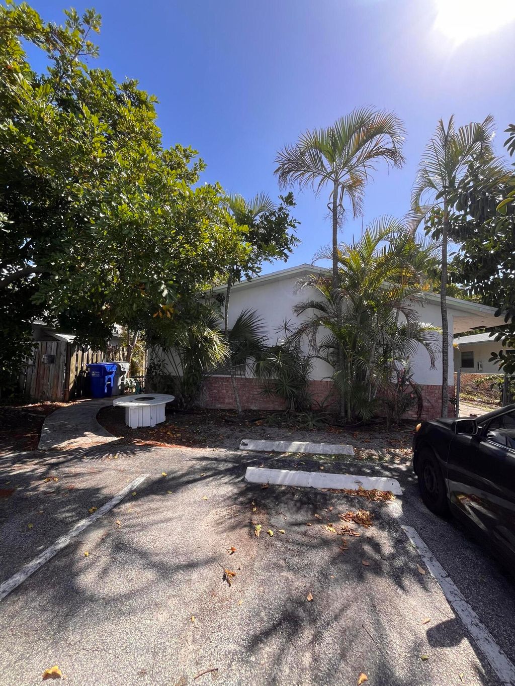 Photo of 1304 NE 4th Street, Pompano Beach, FL 33060 (MLS # B26000510)