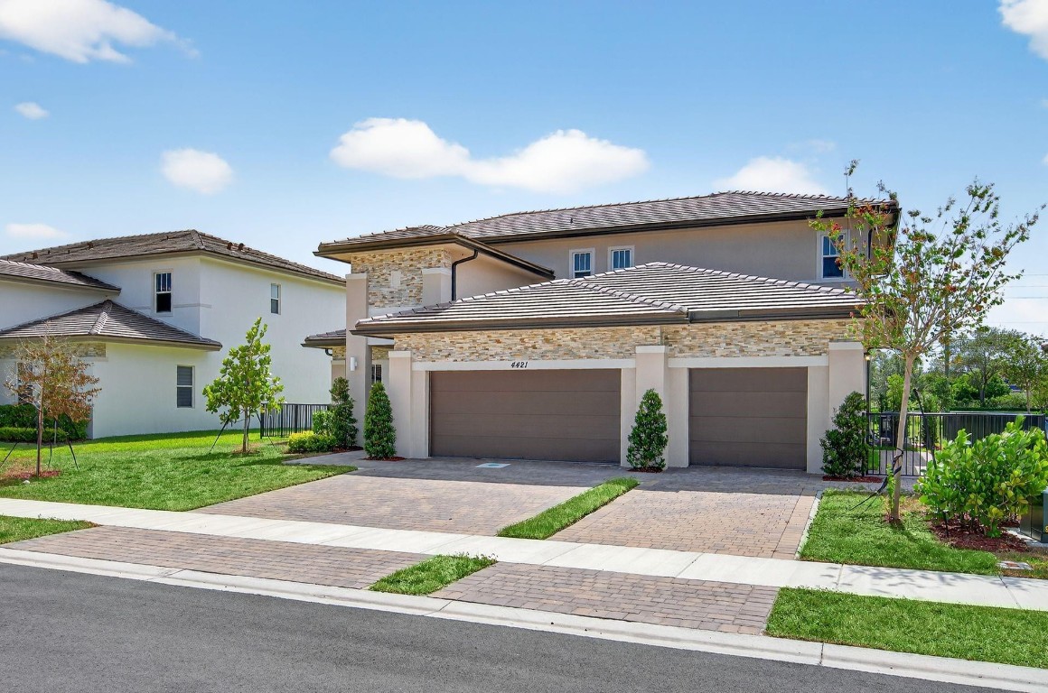 Crescent Ridge DAVIE - Residential