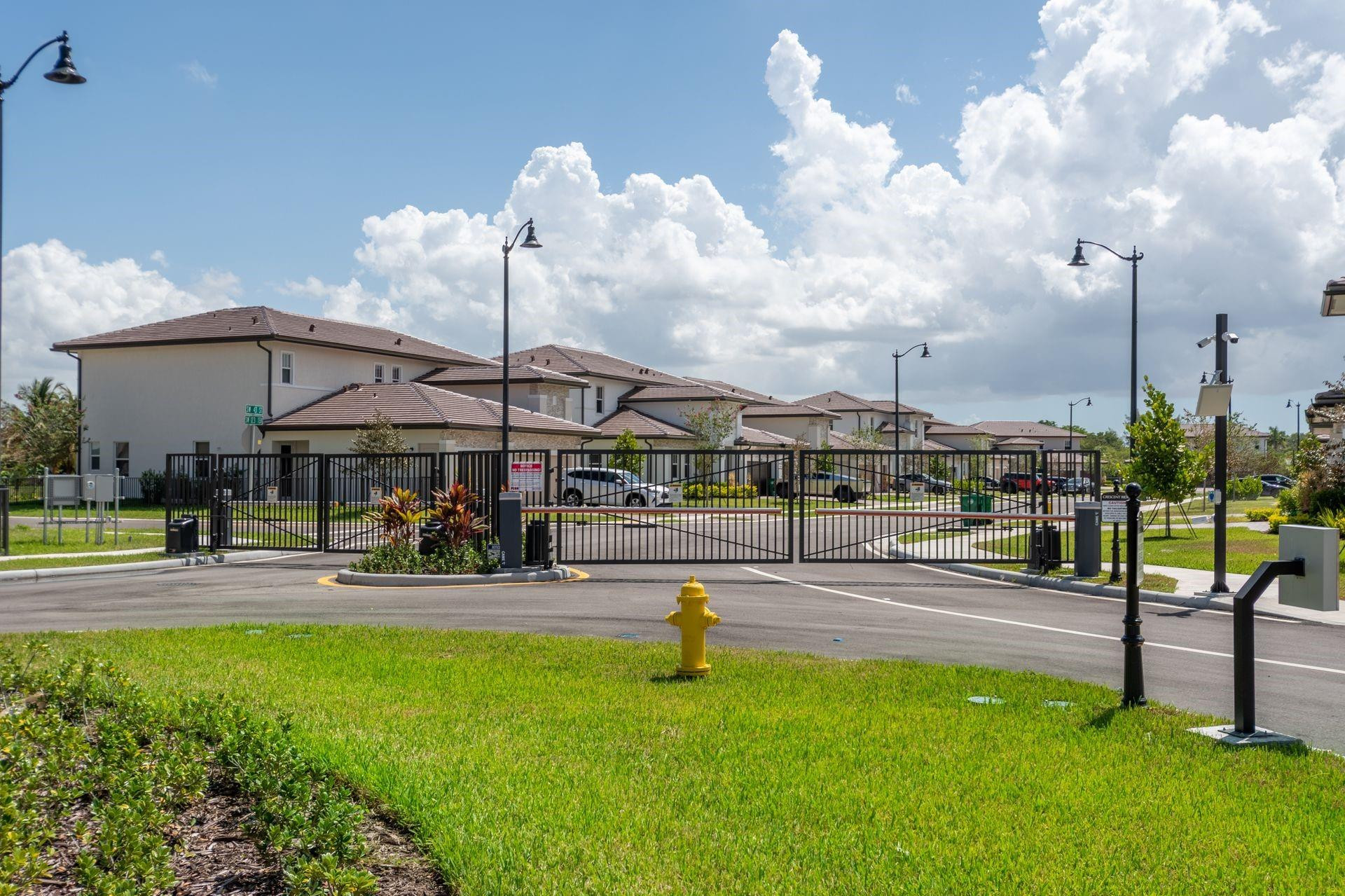 Crescent Ridge DAVIE - Residential