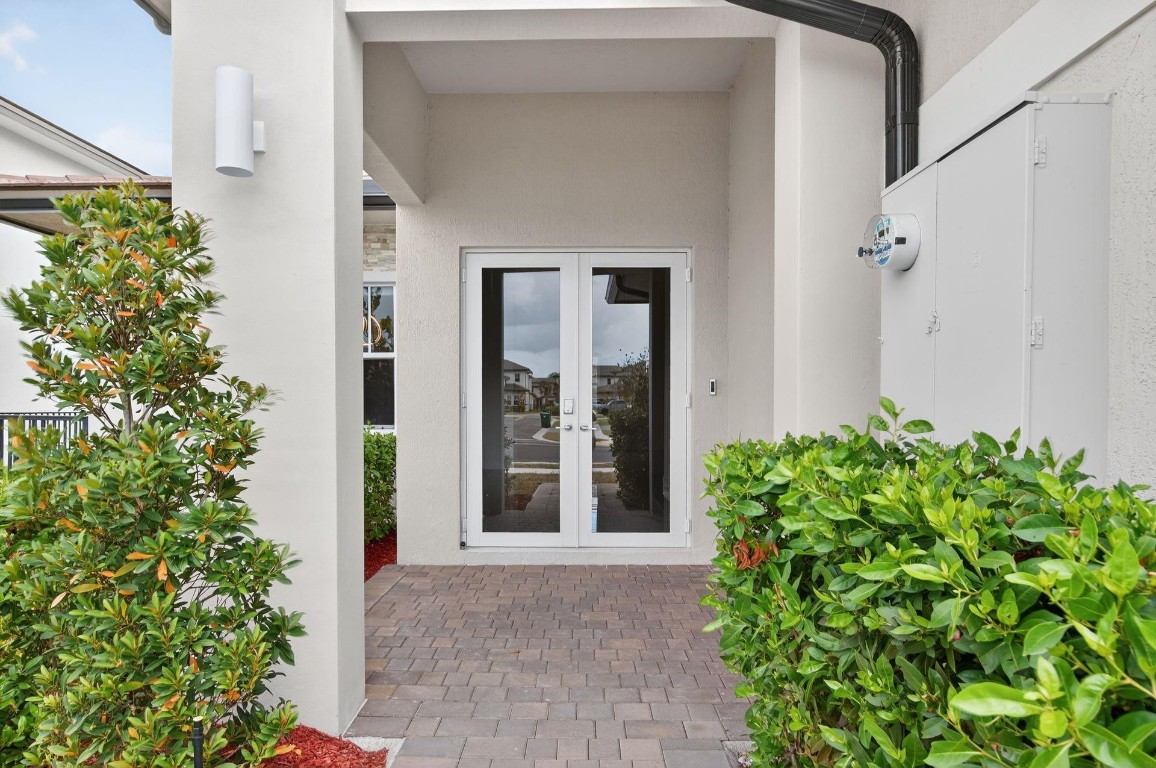 Crescent Ridge DAVIE - Residential