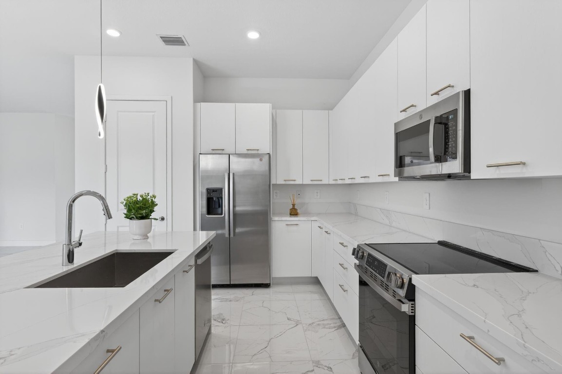 Crescent Ridge DAVIE - Residential