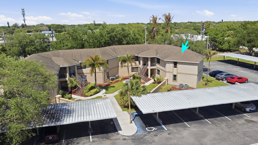 Photo of 2625 Heathcote Drive #2631, Fort Pierce, FL 34982 (MLS # B26034413)