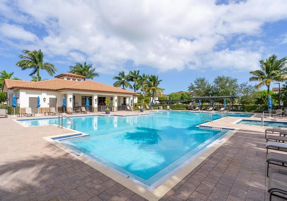 COCO PALM ESTATES - Residential