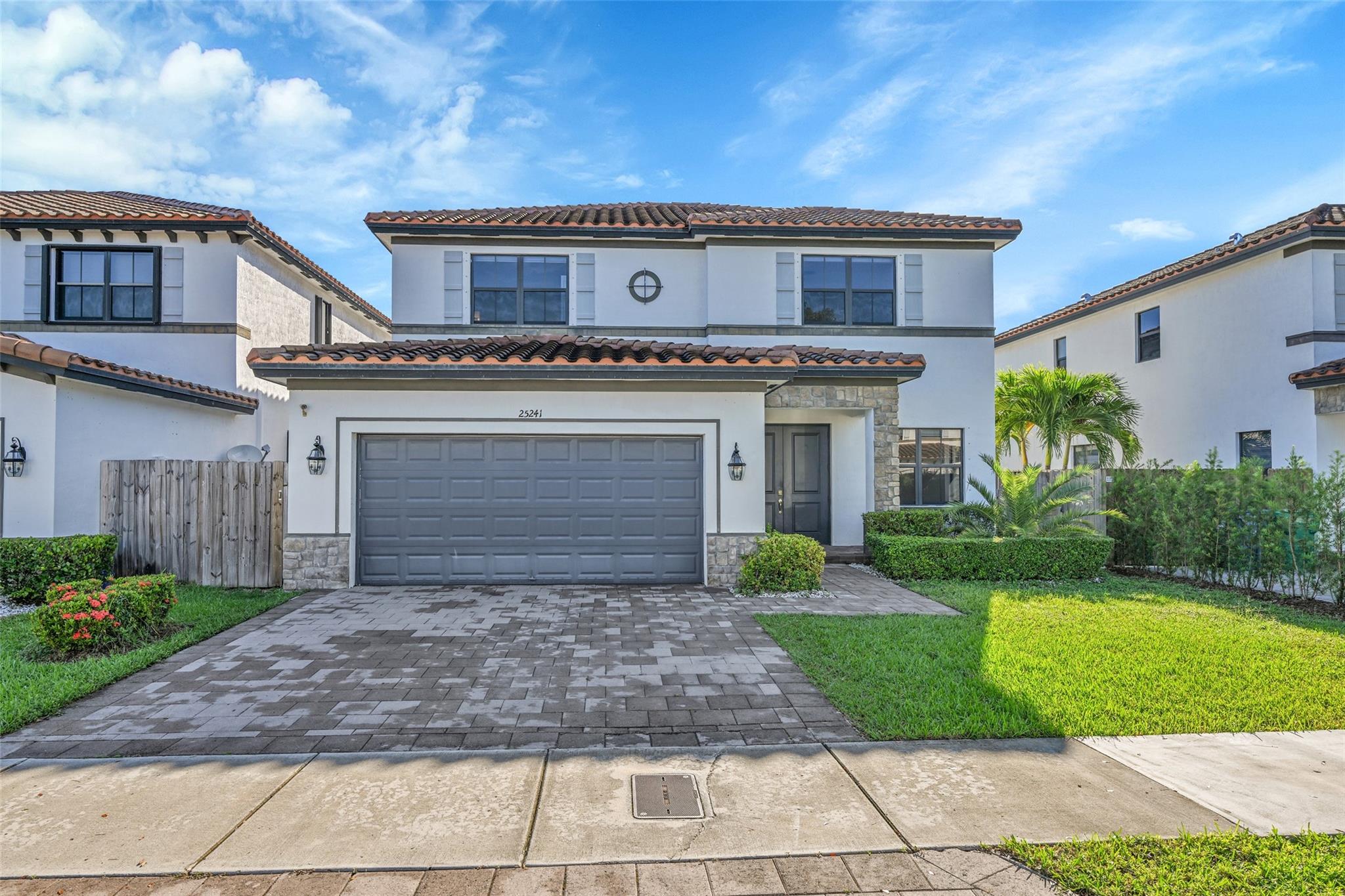 COCO PALM ESTATES - Residential