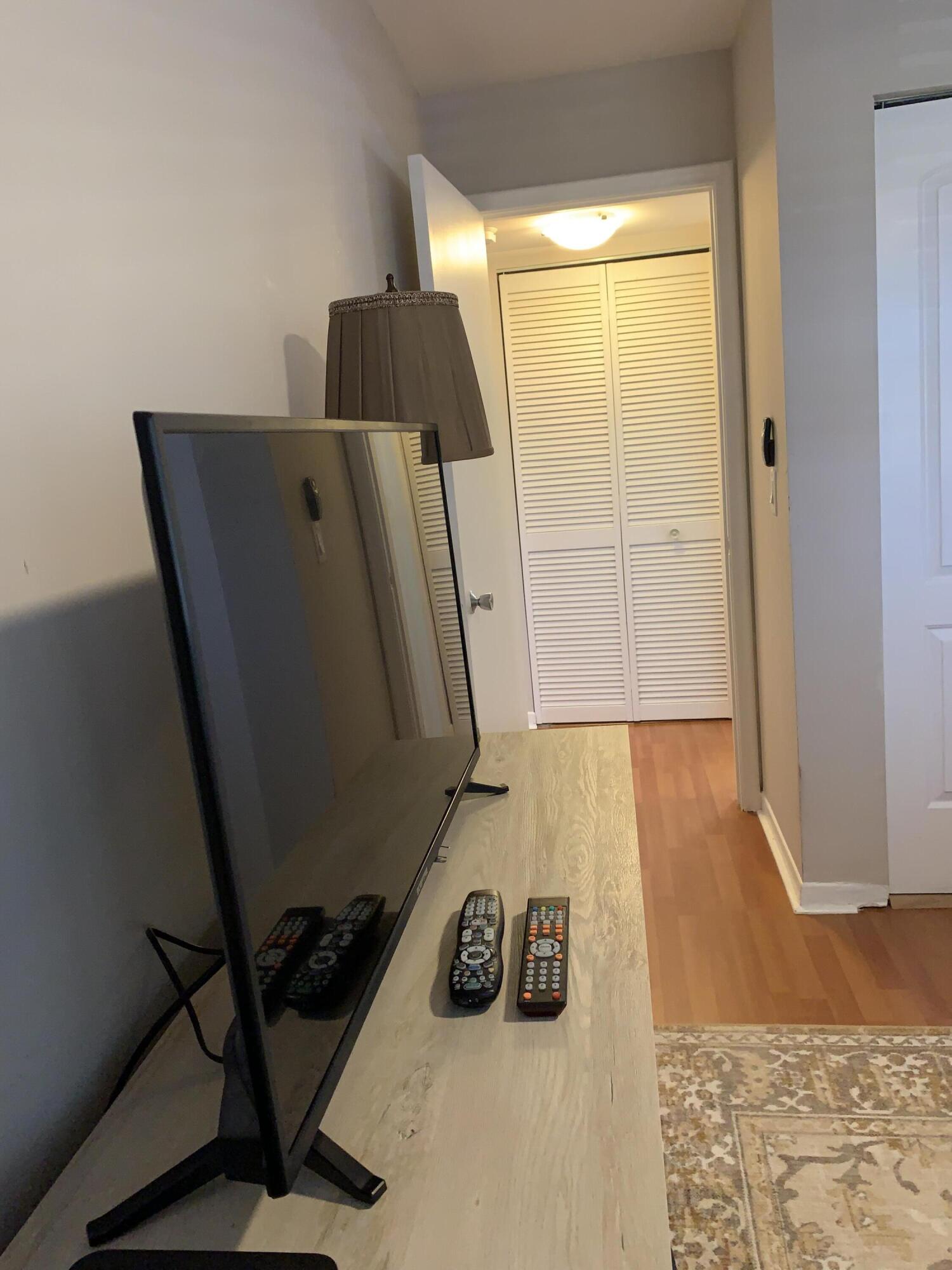 FOUNTAINS OF PALM BEACH CONDO 7 - Residential Lease