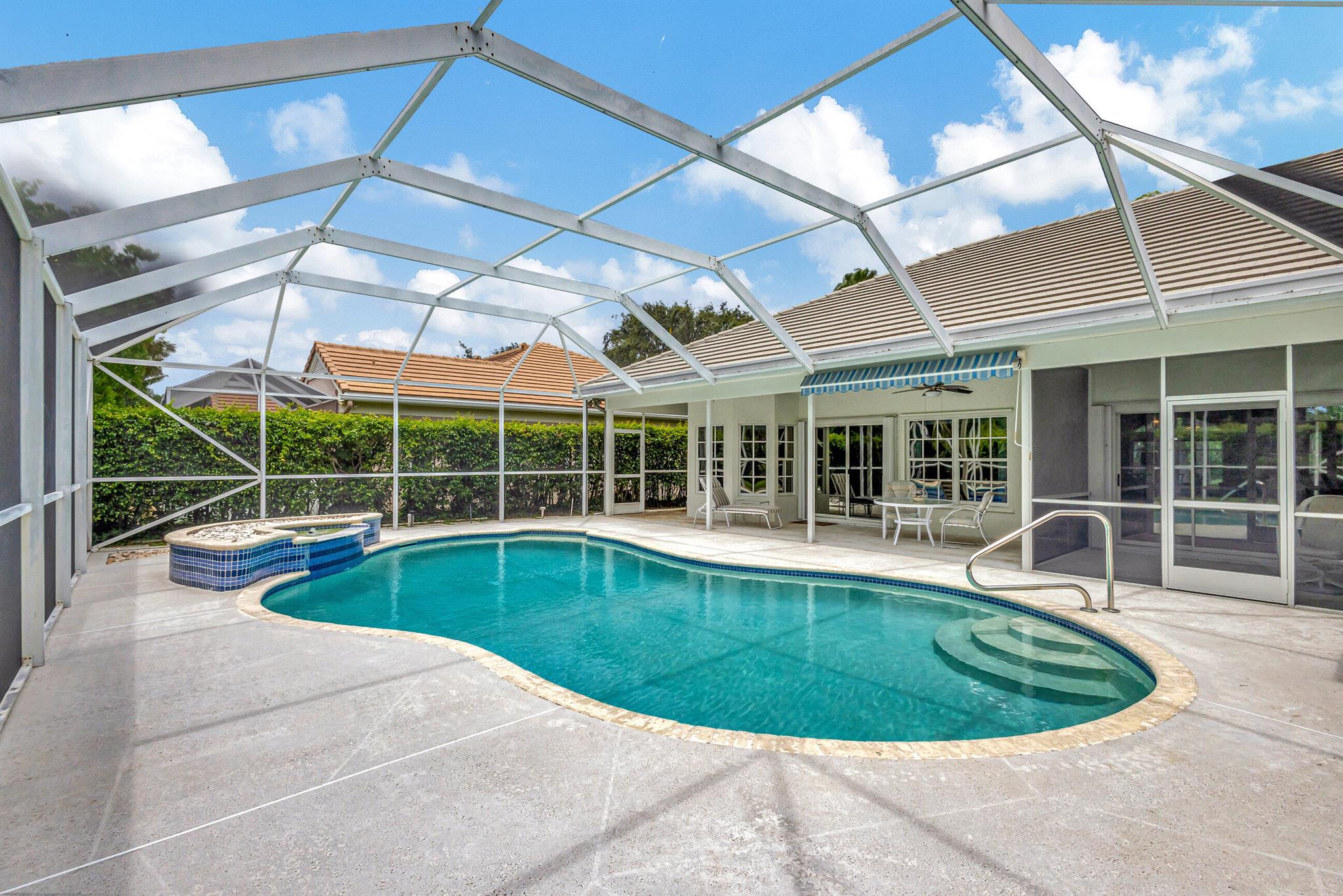 GARDENS HUNT CLUB - Residential