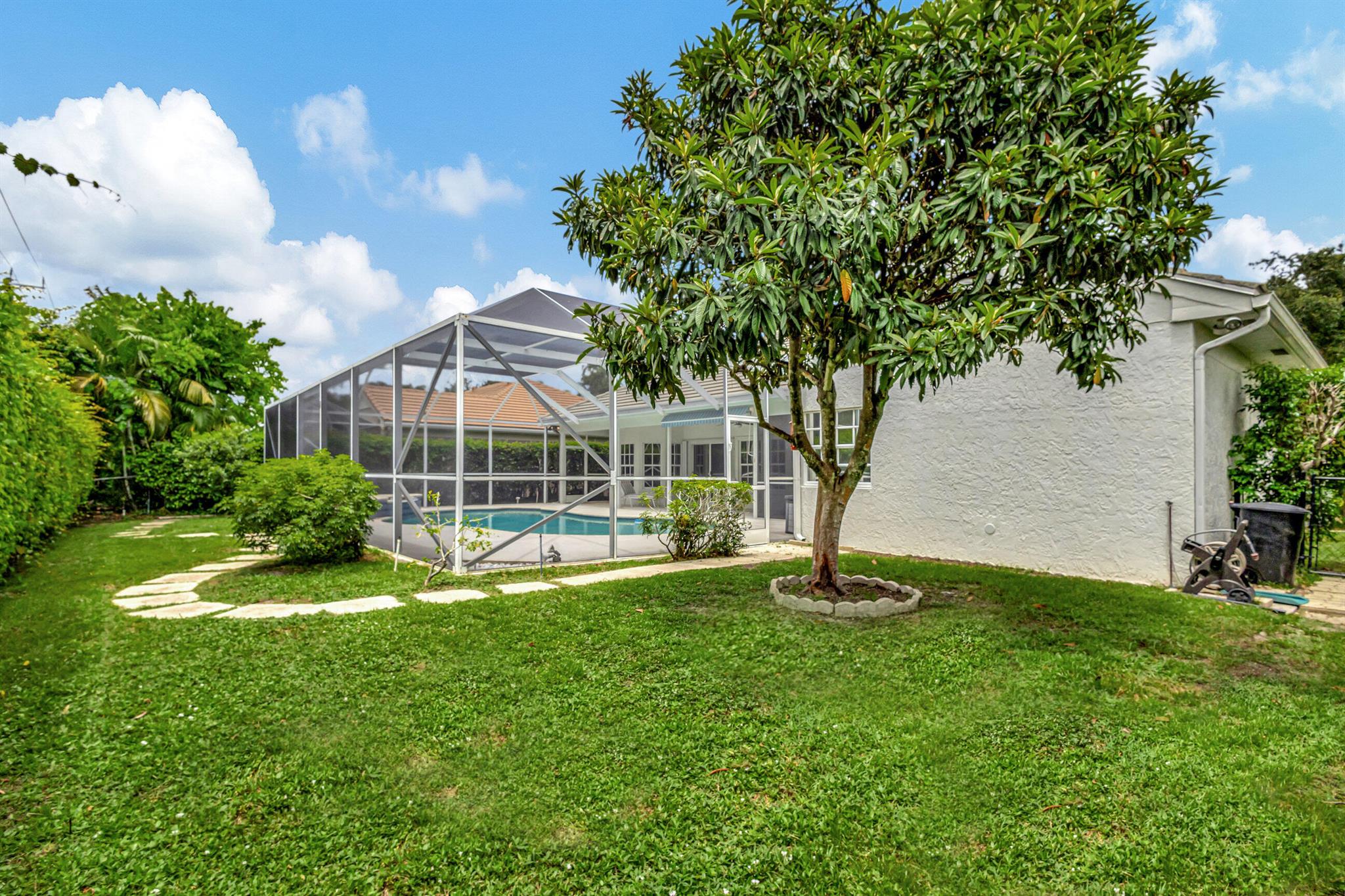 GARDENS HUNT CLUB - Residential