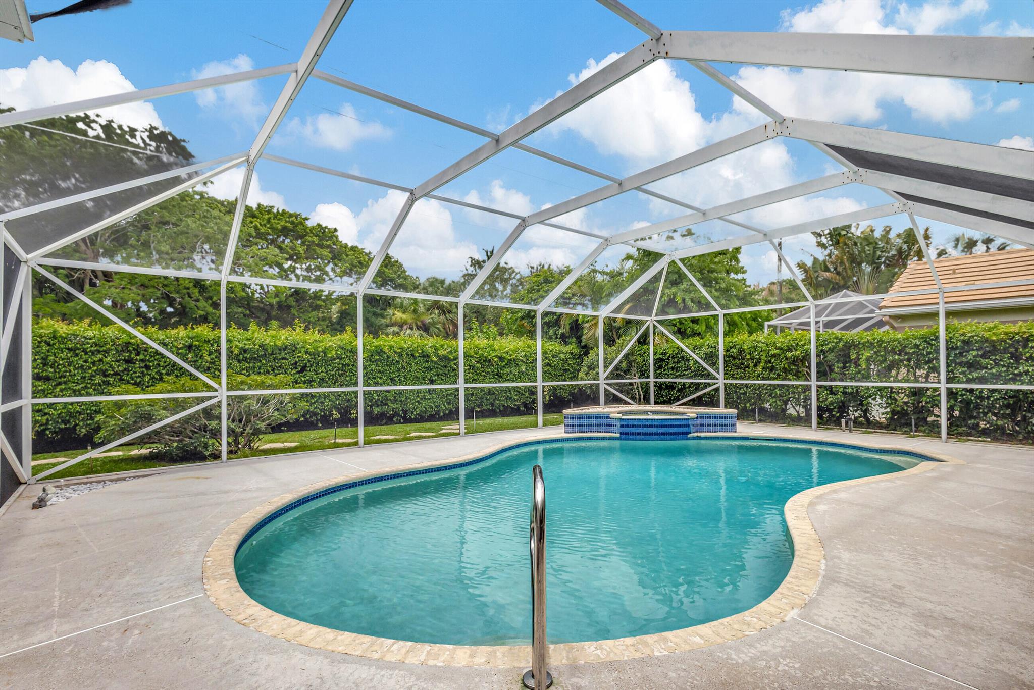 GARDENS HUNT CLUB - Residential