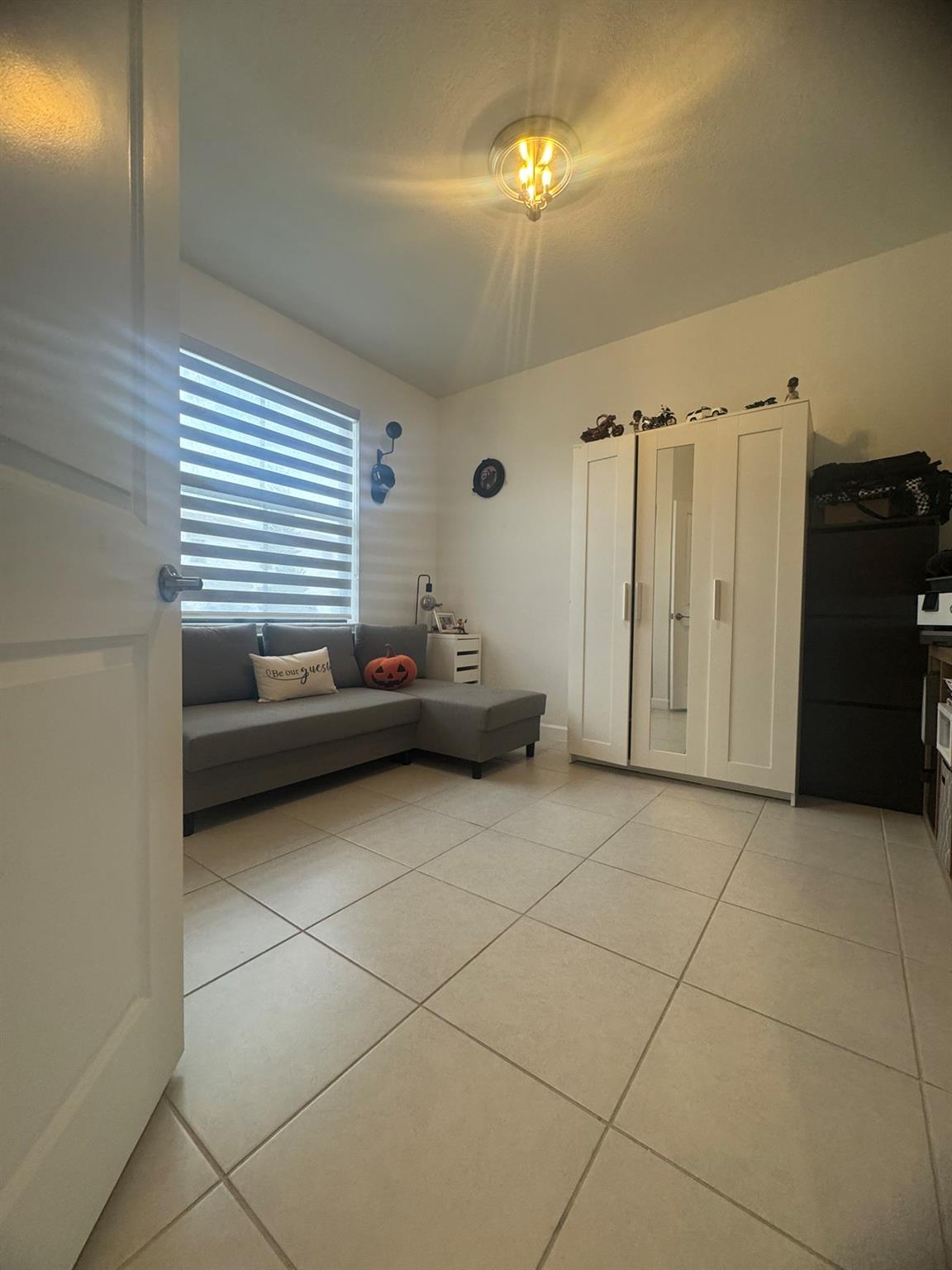 SIENA RESERVE SOUTH - Residential Lease