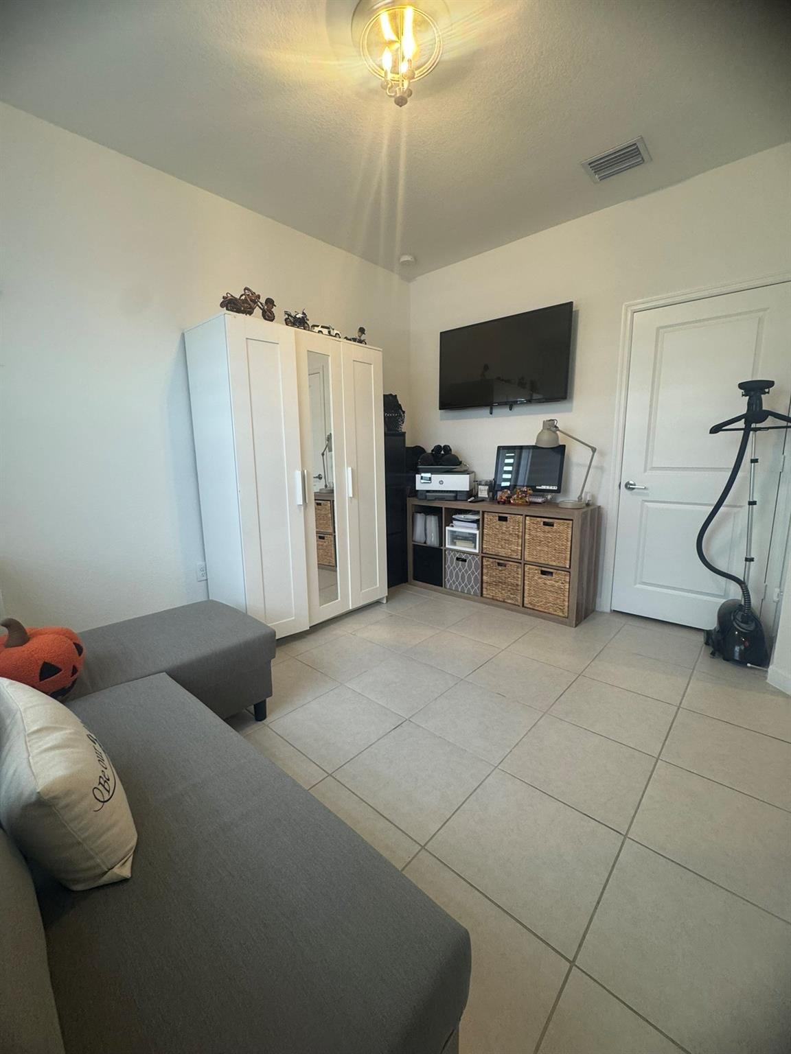 SIENA RESERVE SOUTH - Residential Lease