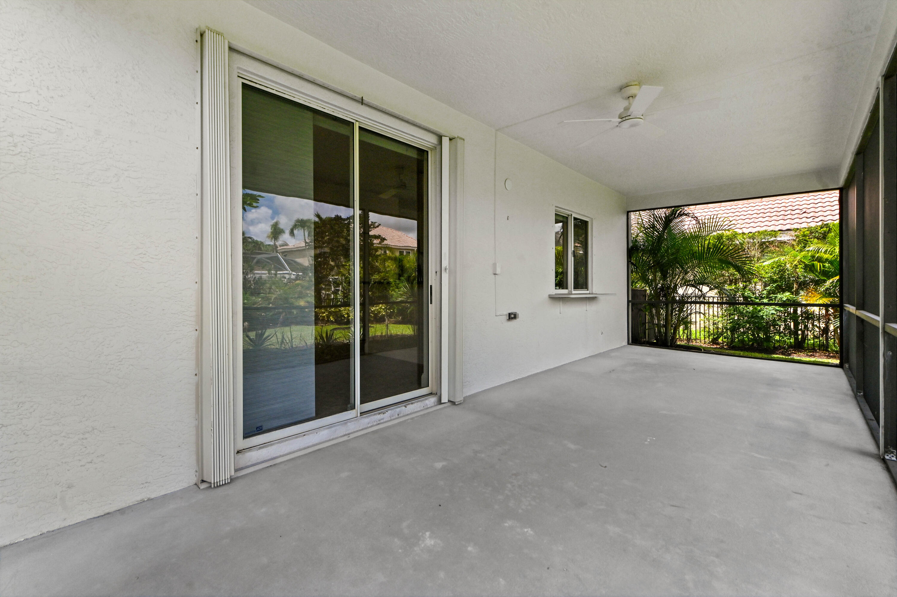 RAINBOW LAKES - Residential