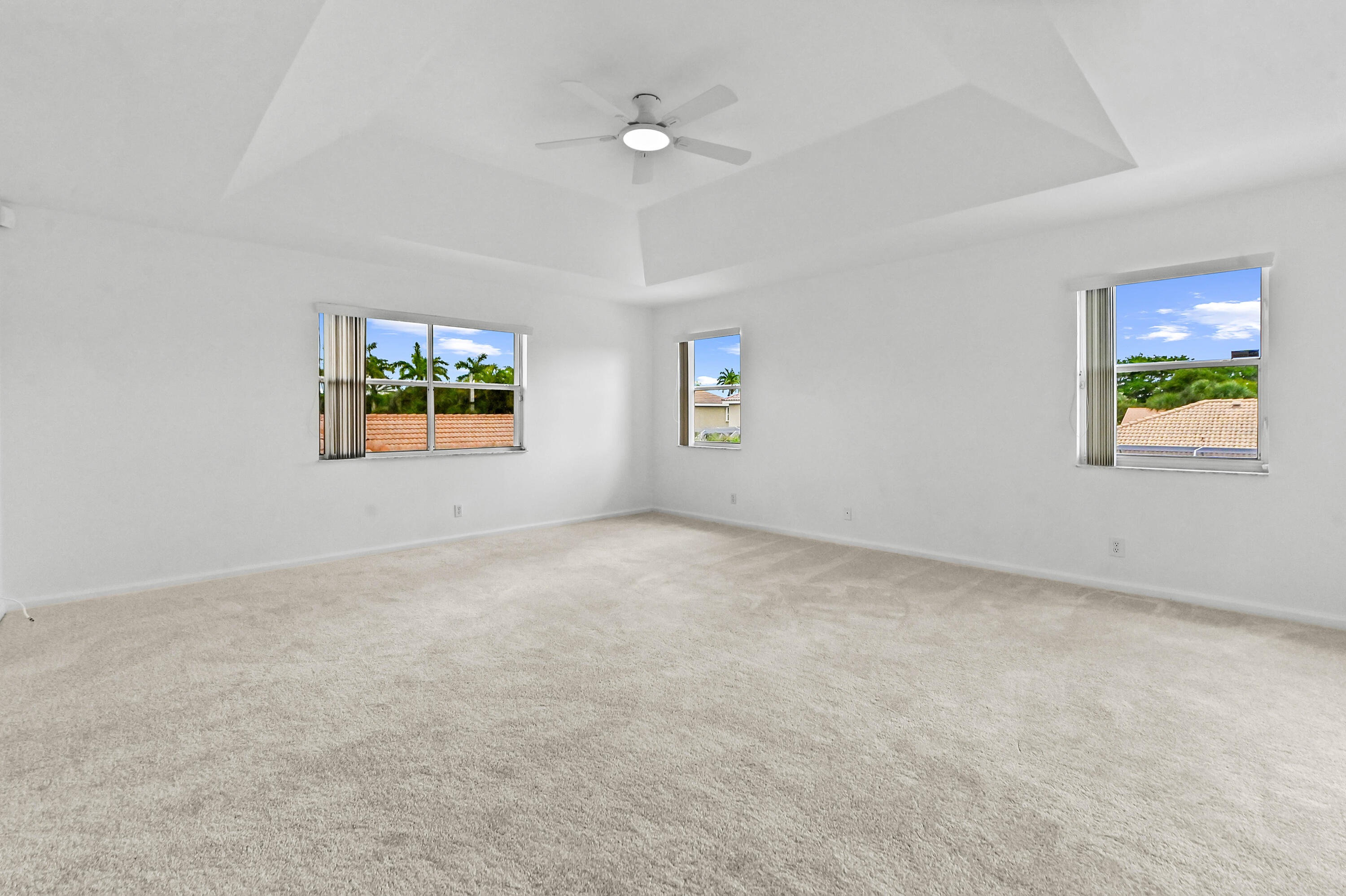 RAINBOW LAKES - Residential