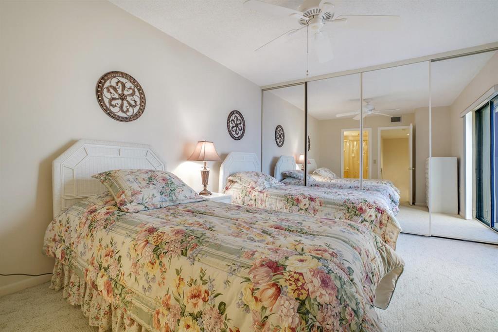 VILLAGE OF SANDALWOOD LAKES SOUTH - Residential