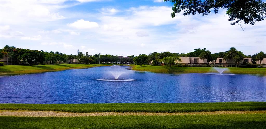 VILLAGE OF SANDALWOOD LAKES SOUTH - Residential