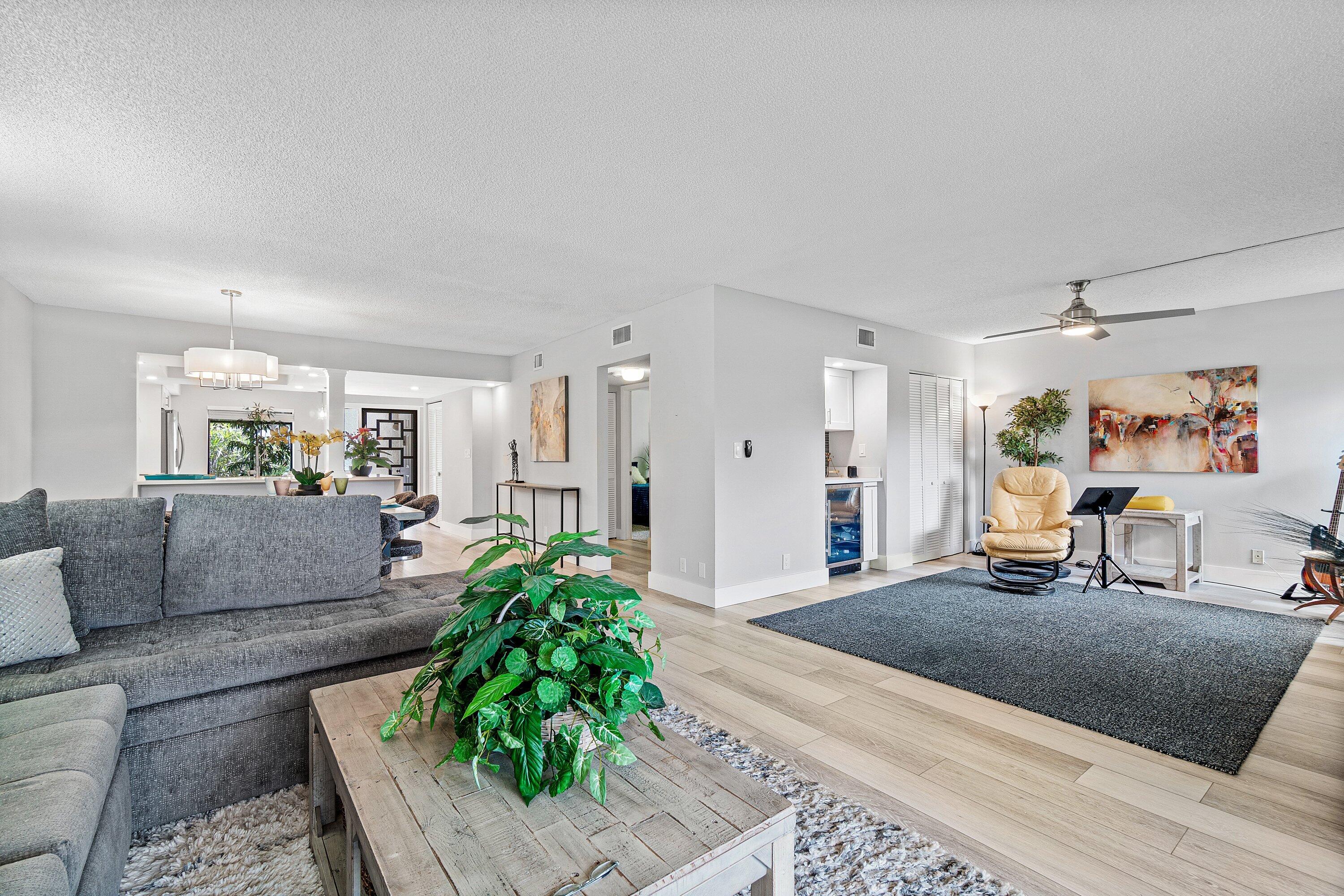 BOCA DELRAY I-III CONDO S FILED IN OR3857P483,4 - Residential