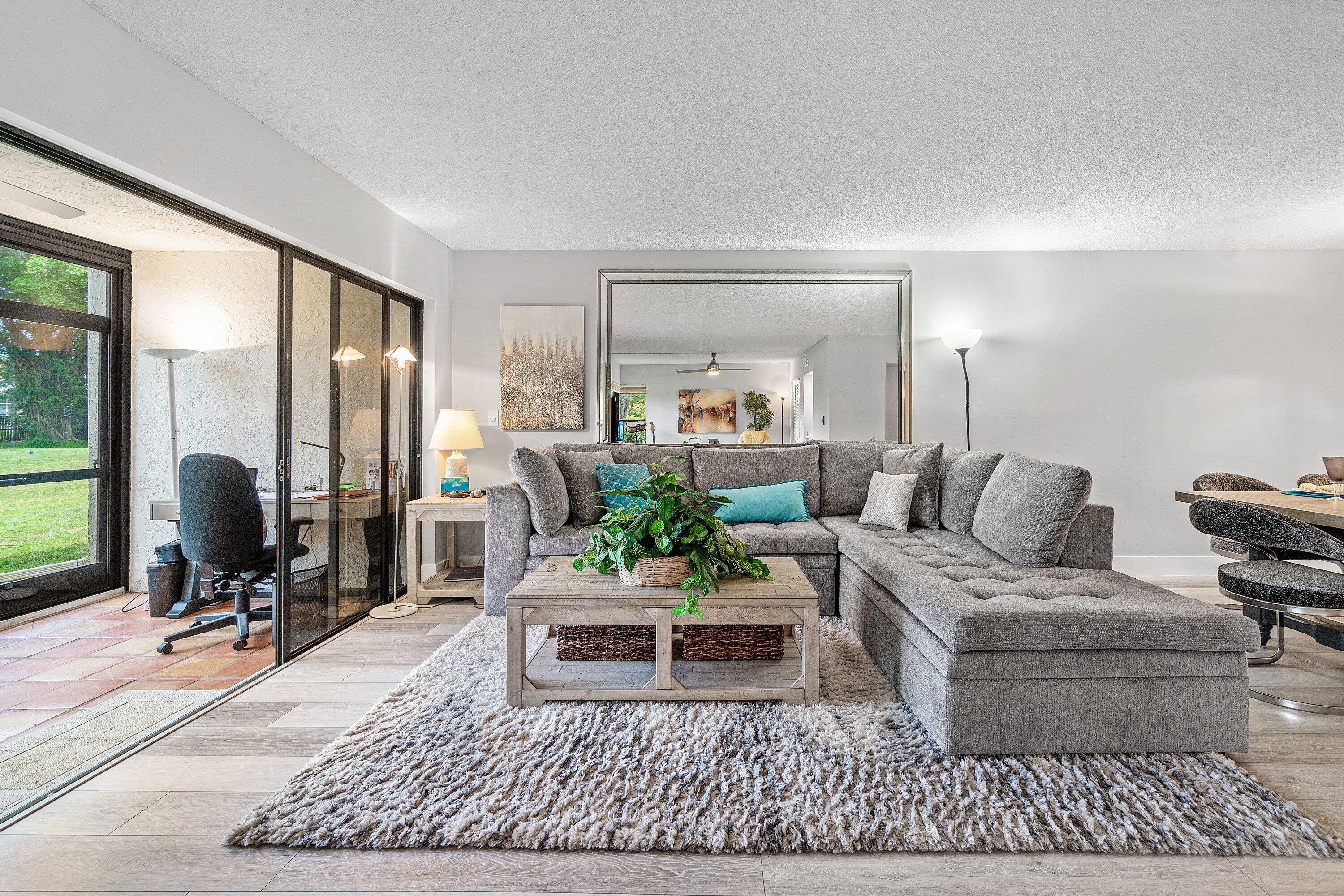 5121 Oakhill Lane 411