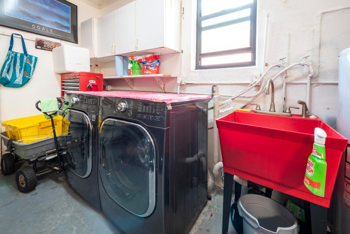 VILLAGES OF ORIOLE BONAIRE - Residential