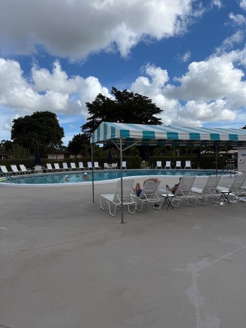 VILLAGES OF ORIOLE BONAIRE - Residential