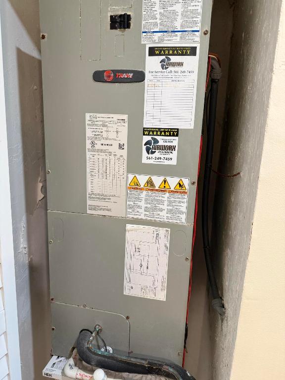 VILLAGES OF ORIOLE BONAIRE - Residential