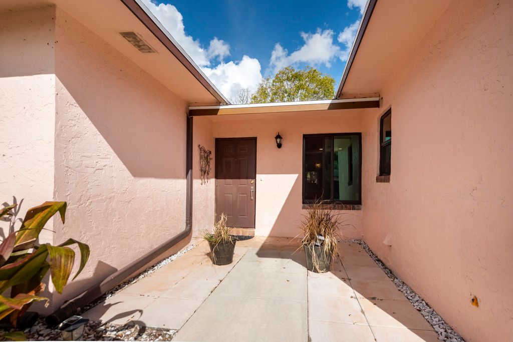 Photo of 14632 Bonaire Boulevard, Delray Beach, FL 33446 (MLS # R11152898)