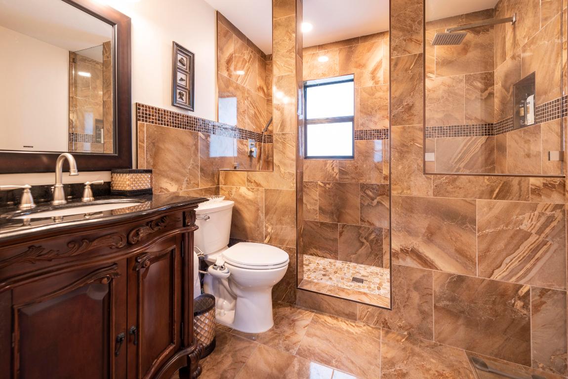 VILLAGES OF ORIOLE BONAIRE - Residential