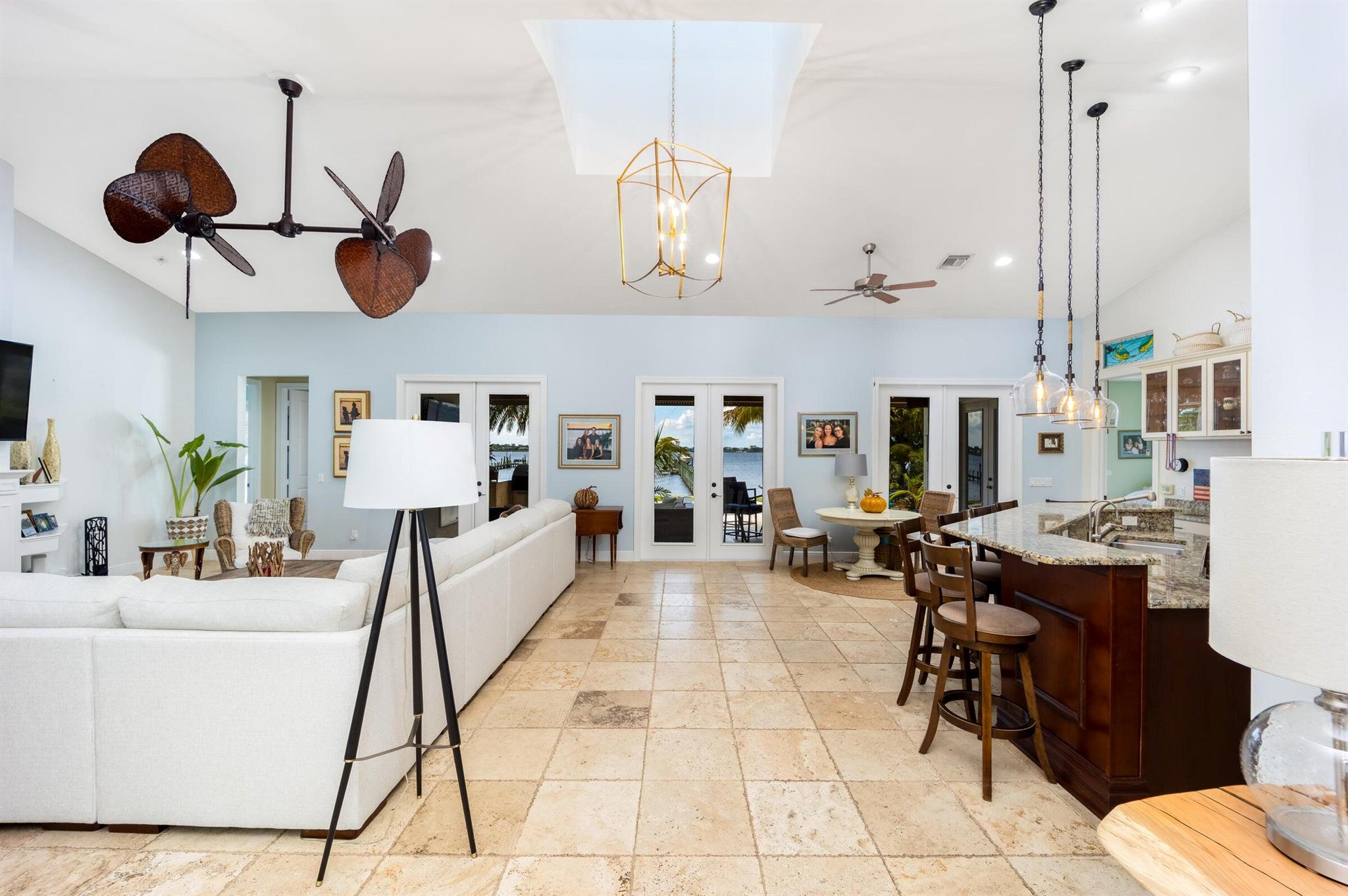 BEAU RIVAGE - Residential