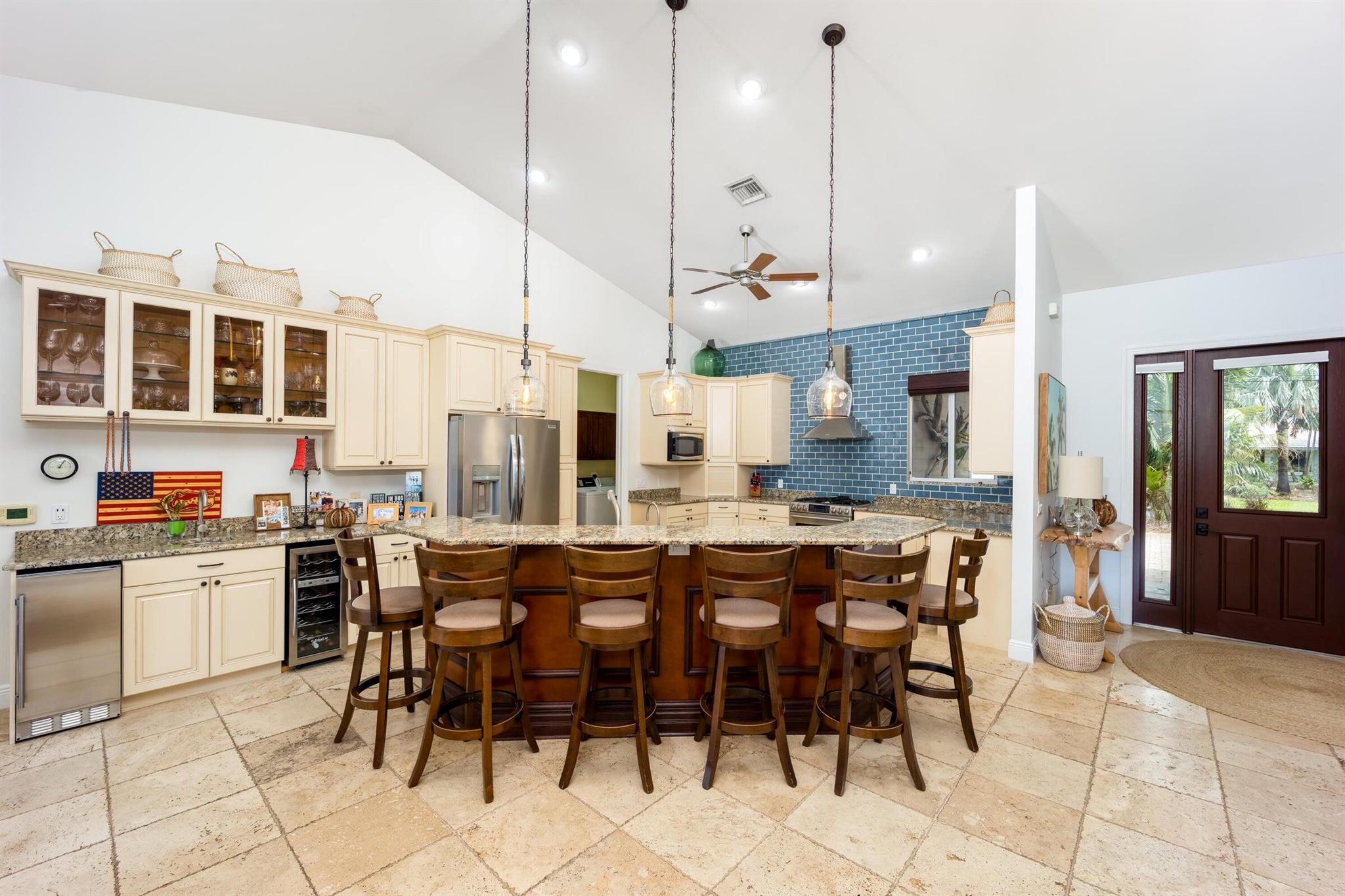 BEAU RIVAGE - Residential