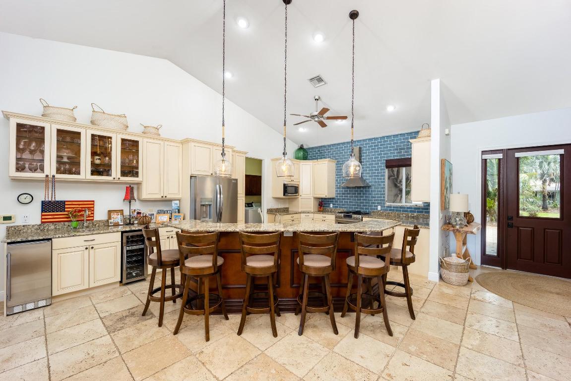 BEAU RIVAGE - Residential