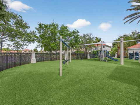 Tiny photo for 12054 Aviles Circle, Palm Beach Gardens, FL 33418 (MLS # B26014496)