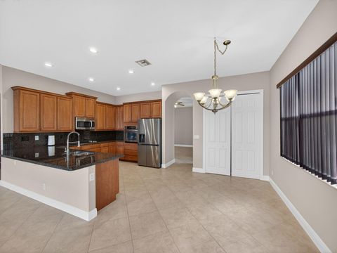 Tiny photo for 12054 Aviles Circle, Palm Beach Gardens, FL 33418 (MLS # B26014496)
