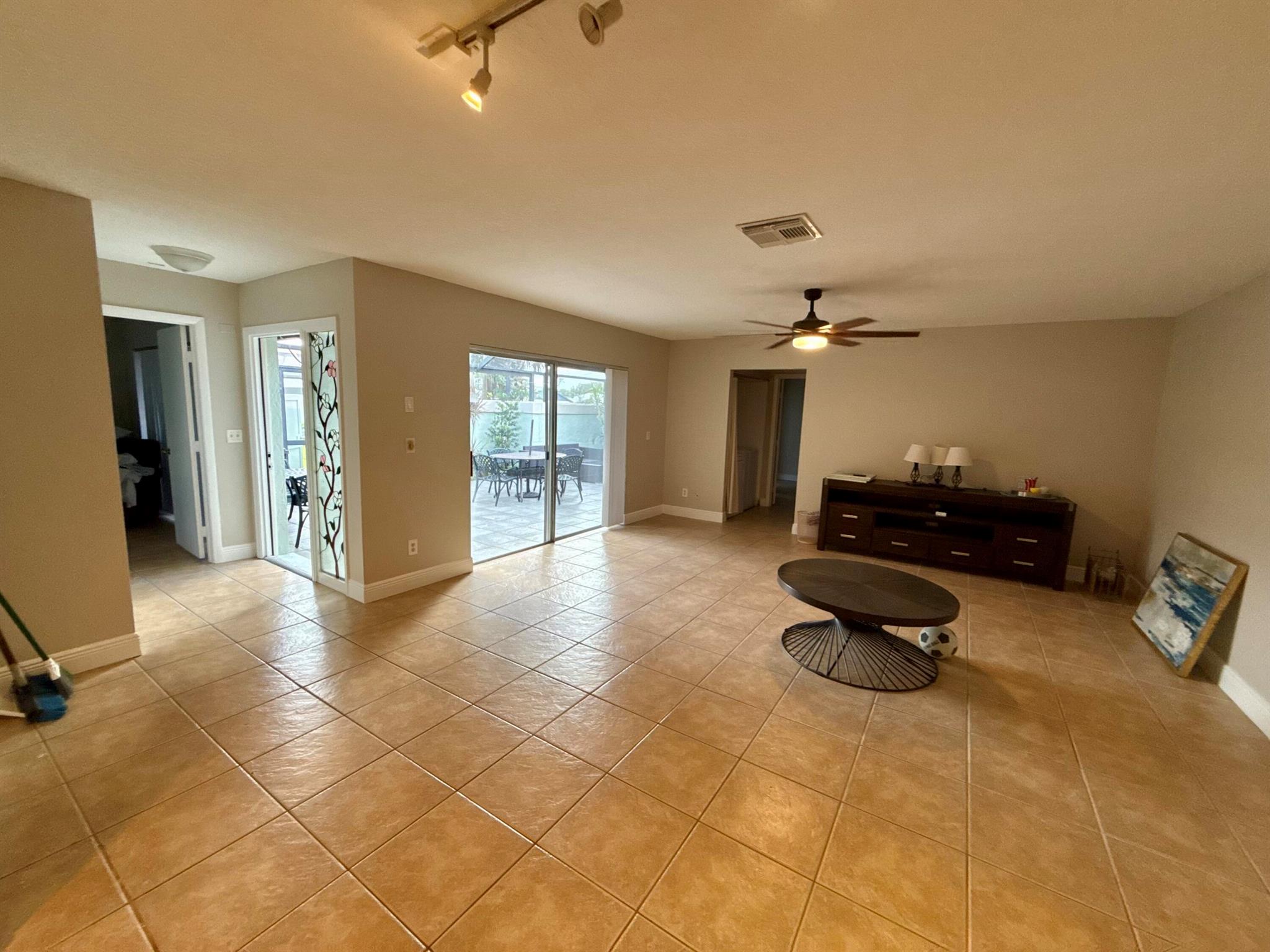 INDIAN CREEK PH III-A - Residential Lease