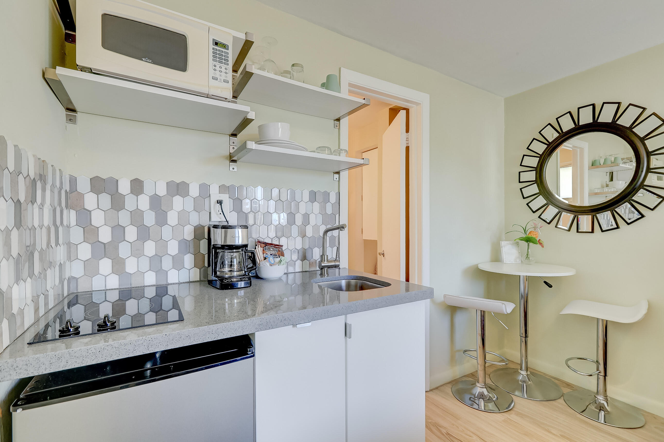 1100 NE 18th Court 1-8