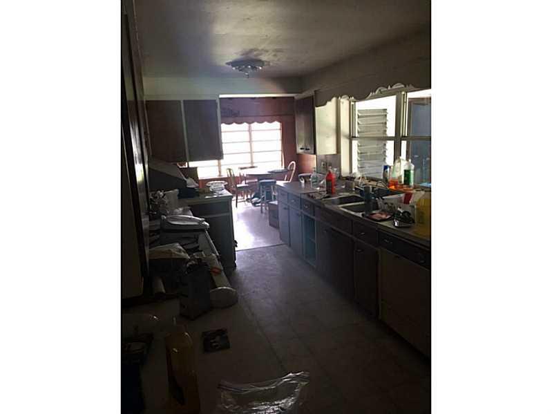 HILLSBORO HARBOR UNIT B - Residential