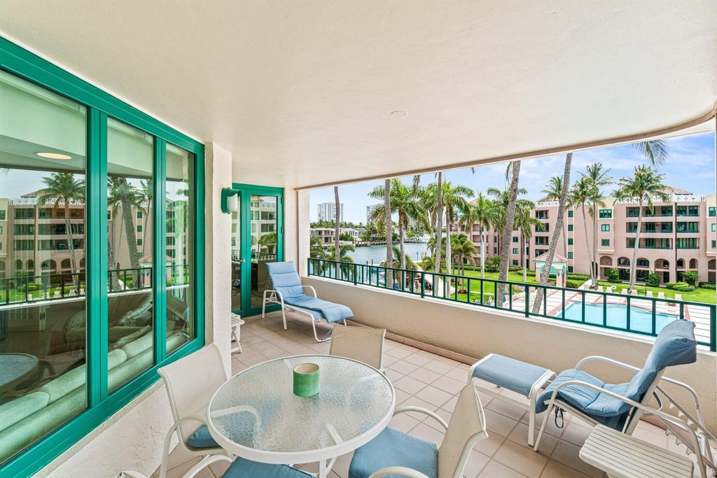 Photo of 100 SE 5th Avenue #405, Boca Raton, FL 33432 (MLS # R11105028)