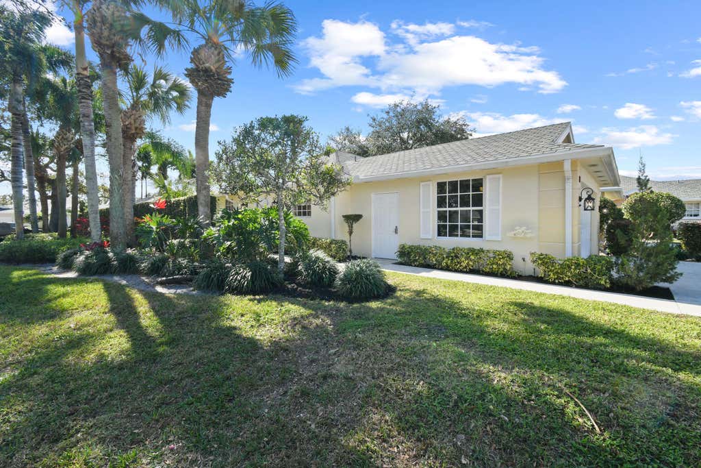 Photo of 198 Brier Circle, Jupiter, FL 33458 (MLS # R11054099)